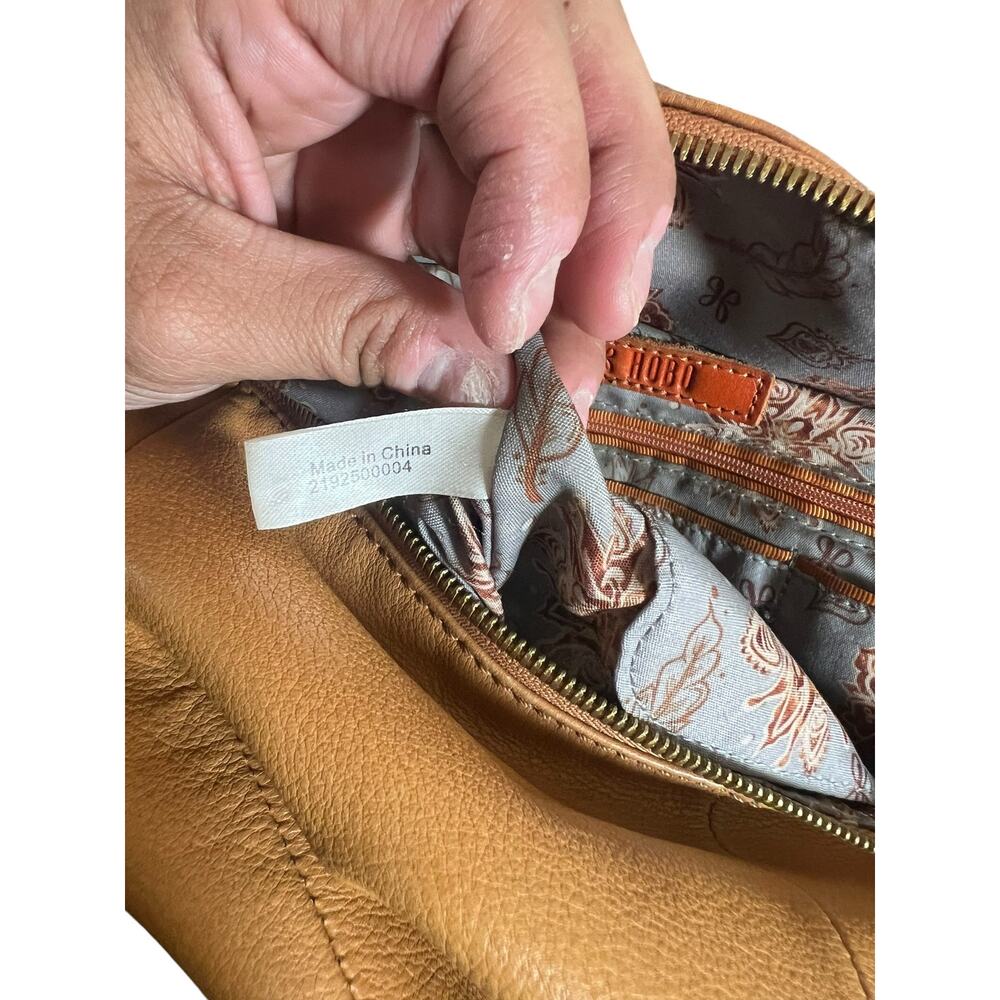 HOBO River Women's Tan Indie Pebbled Leather Luxe Teardrop Backpack Purse - Picture 10 of 12